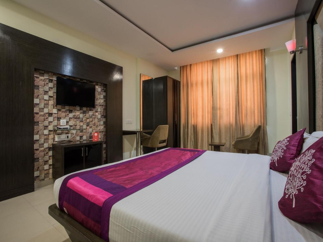 Capital O 1546 The Sensation Hotel Indore Exterior foto