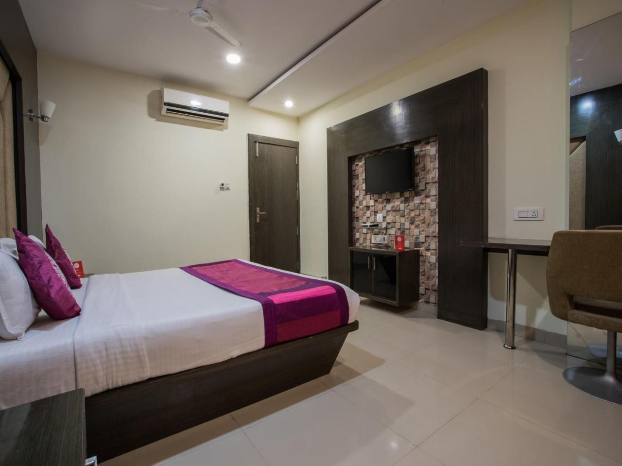 Capital O 1546 The Sensation Hotel Indore Exterior foto